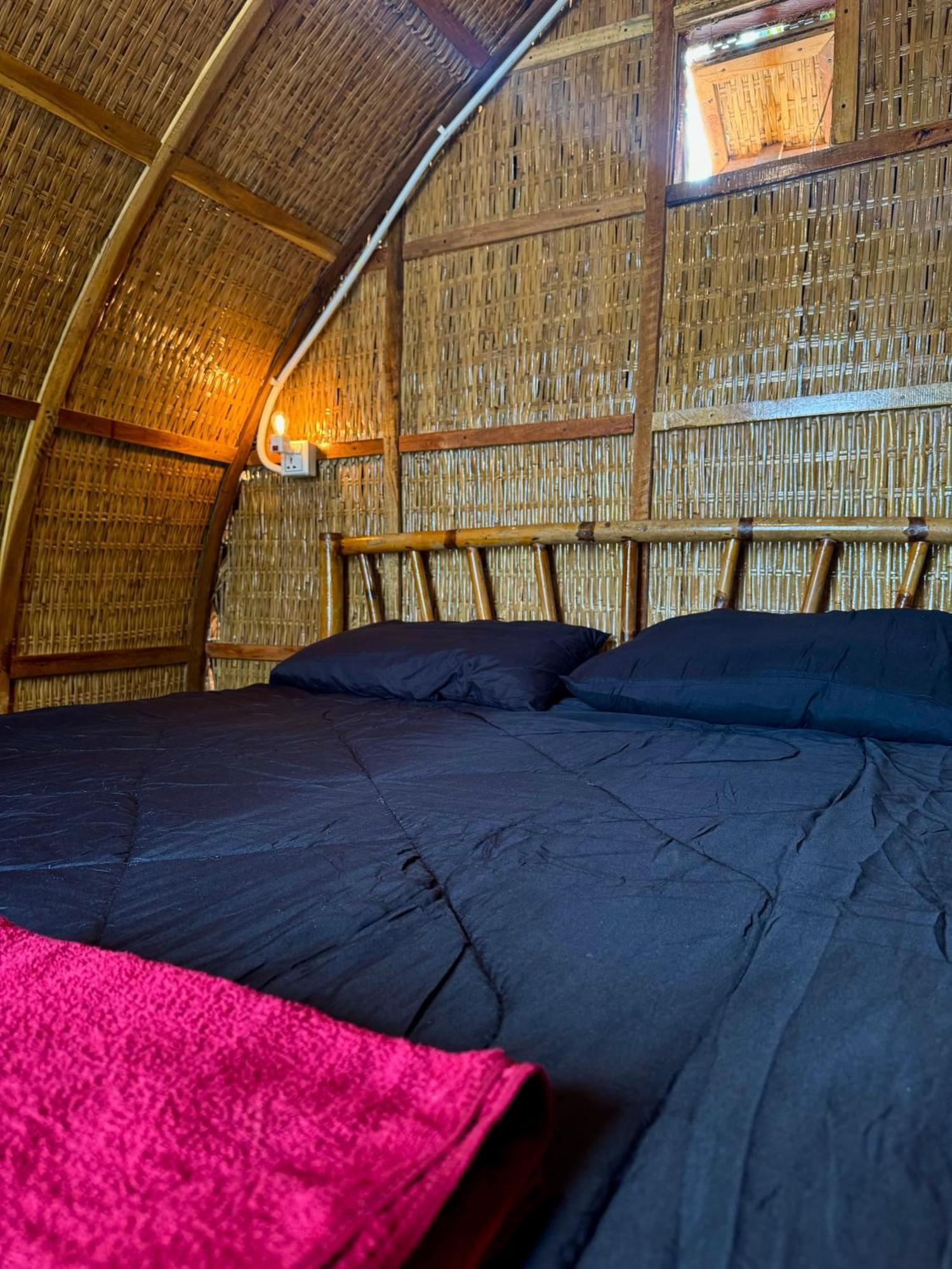 Rafikis Retreat Hostel Derm Tkov Village Екстериор снимка