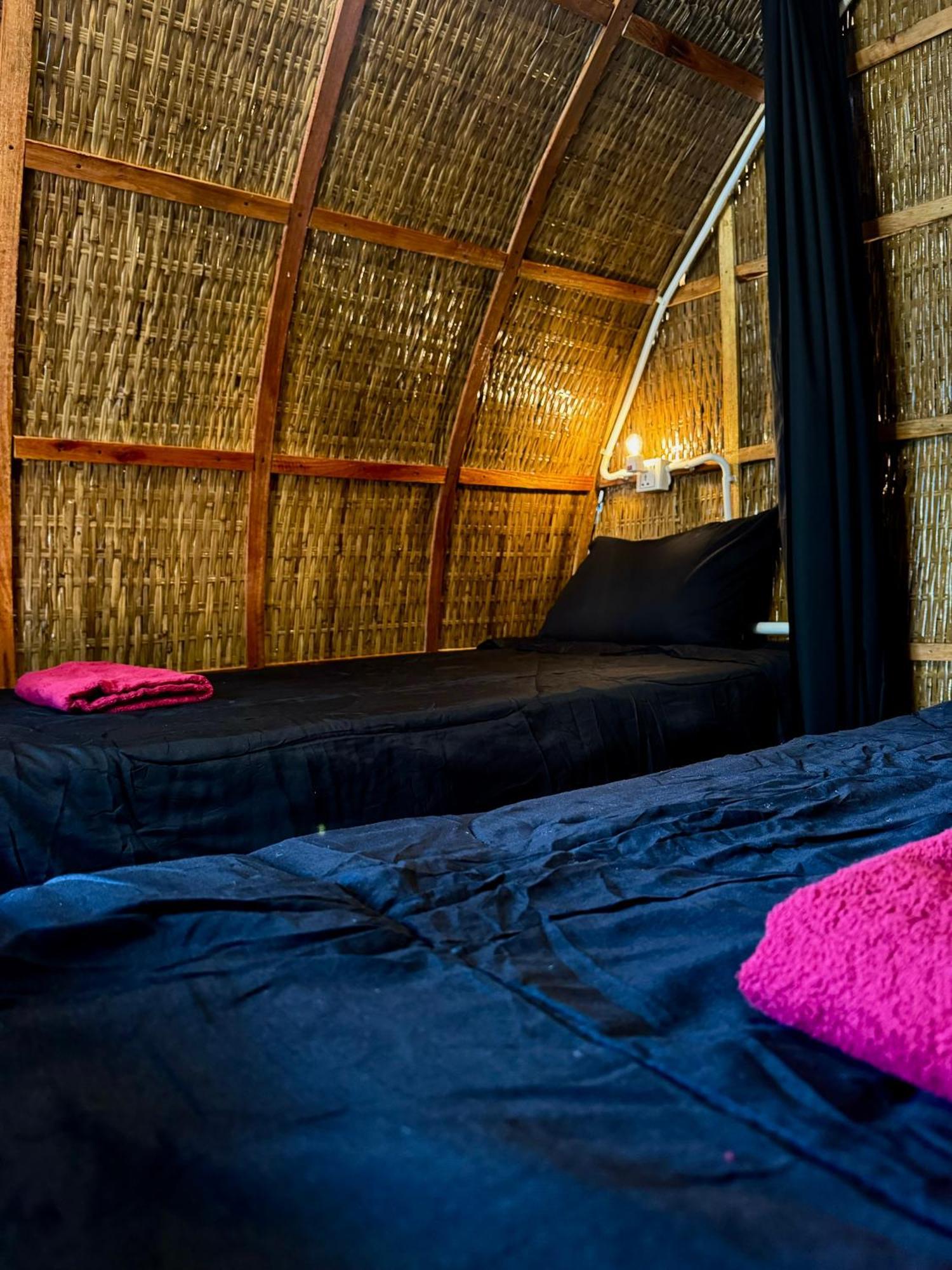 Rafikis Retreat Hostel Derm Tkov Village Екстериор снимка