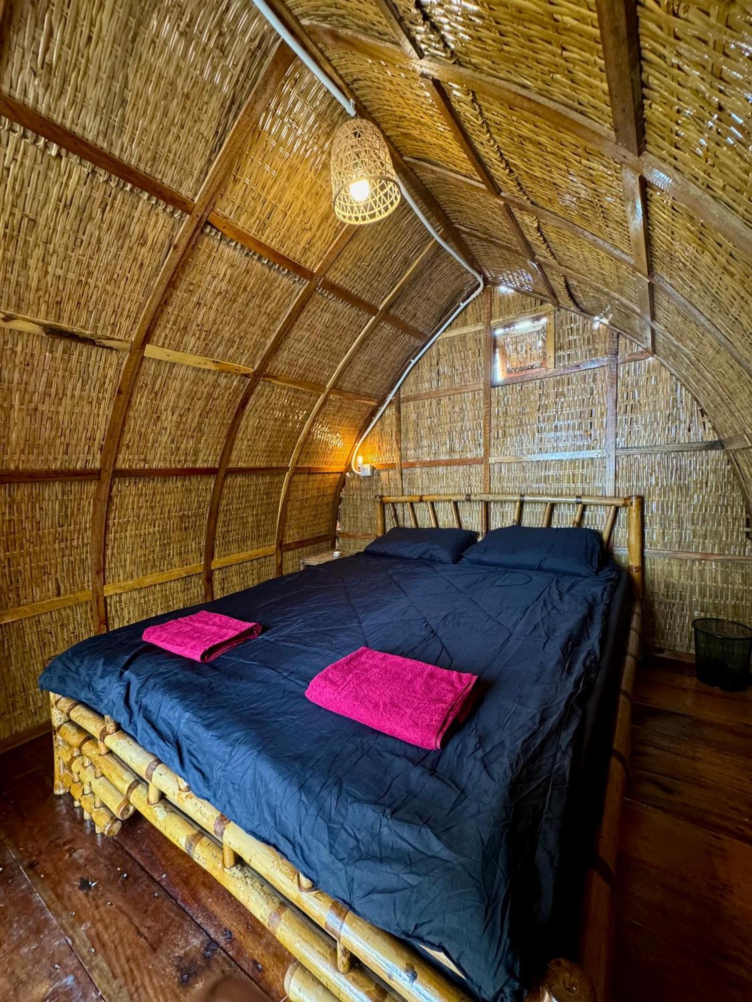 Rafikis Retreat Hostel Derm Tkov Village Екстериор снимка